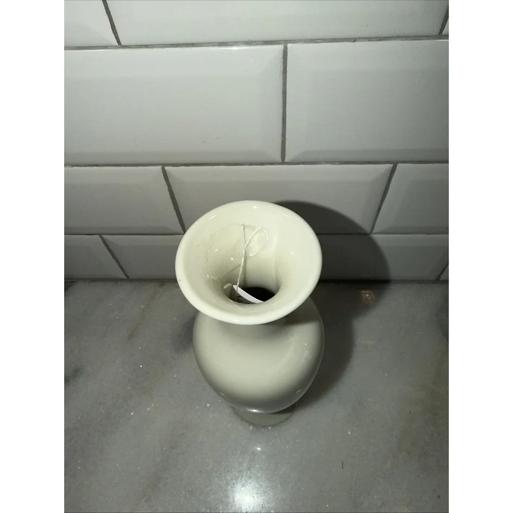 vintage toscany collection Bisque Vase‎